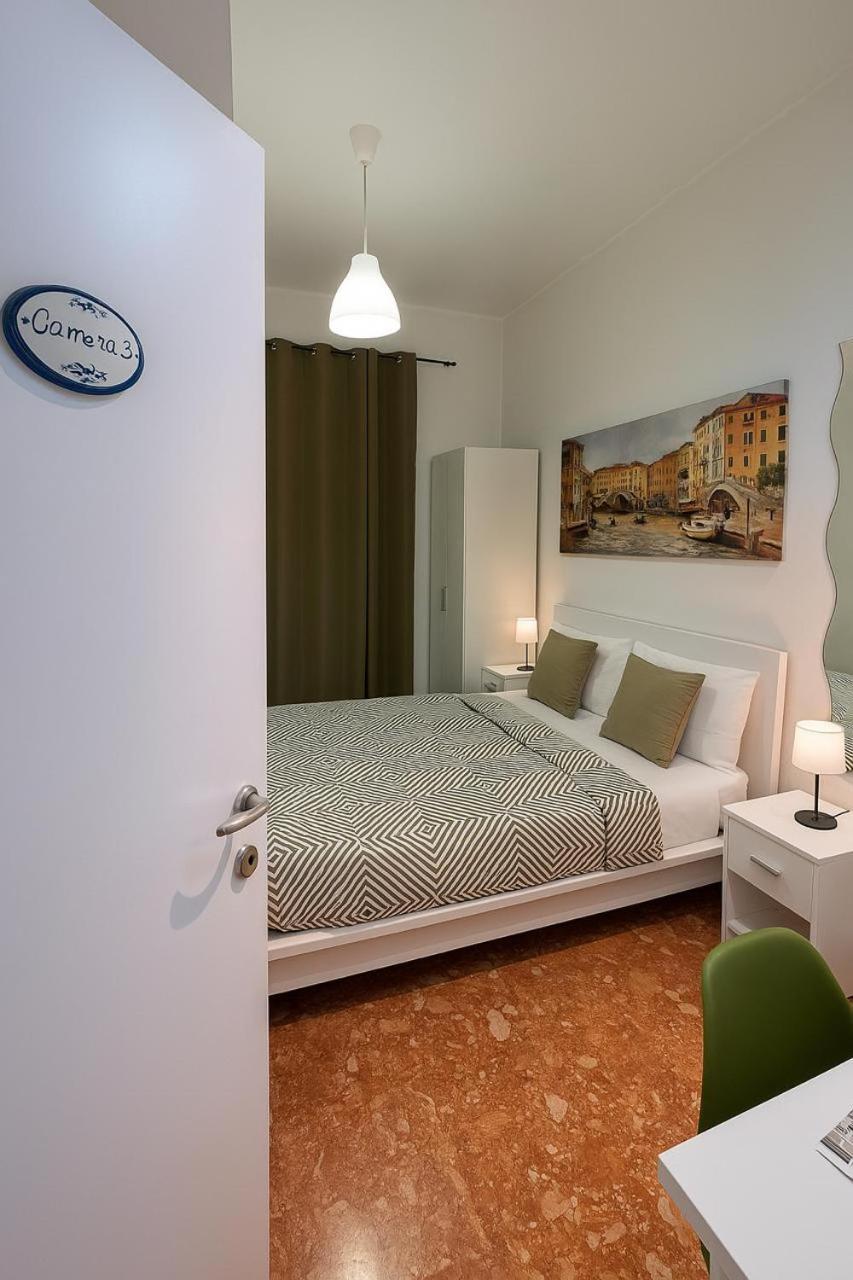 روما Colosseo Rooms B&B الغرفة الصورة